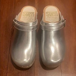 Sven Wooden Clogs - Kids USA size 1 ( EU 32 )